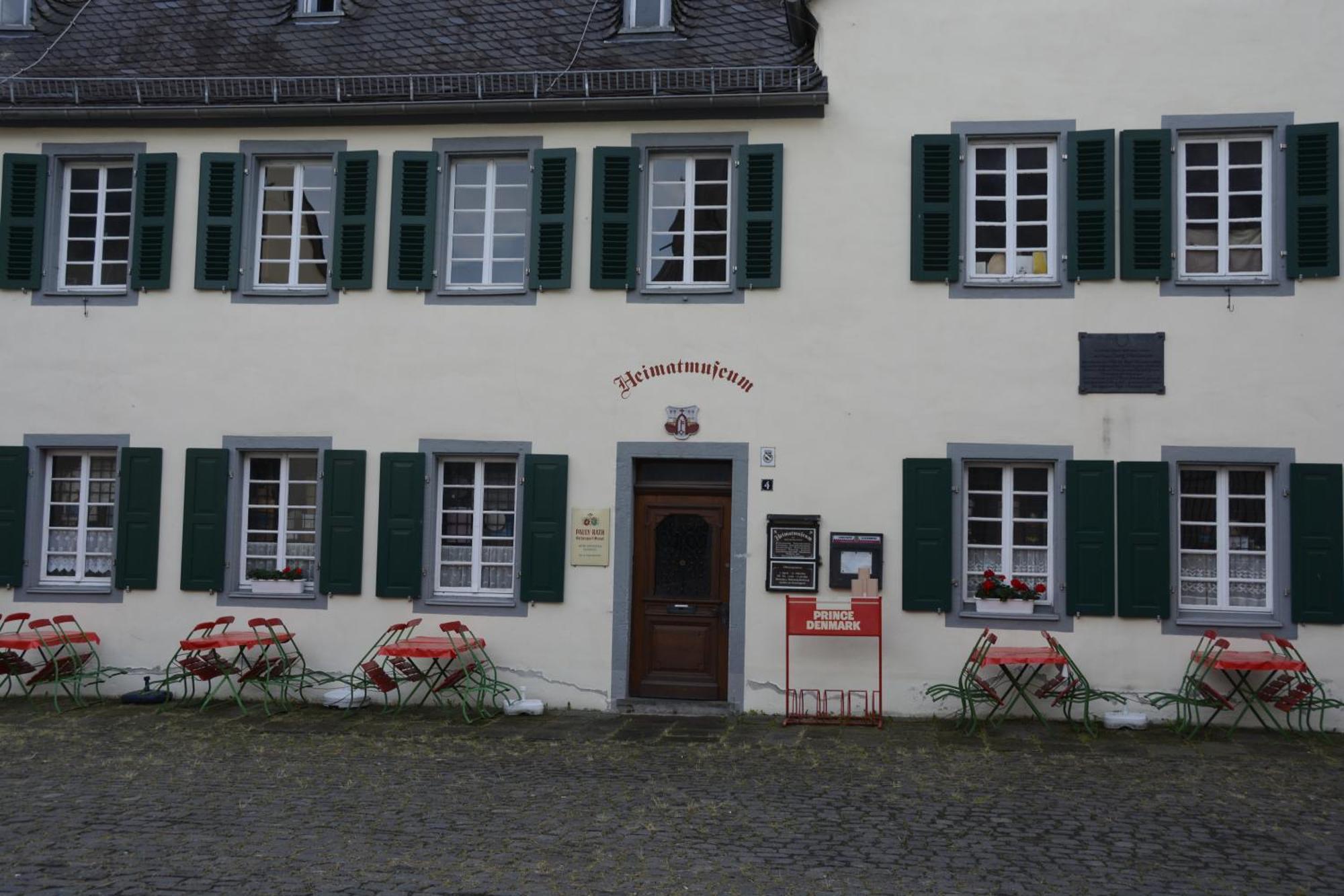 Stiftsherrenhaus Munstermaifeld Luaran gambar