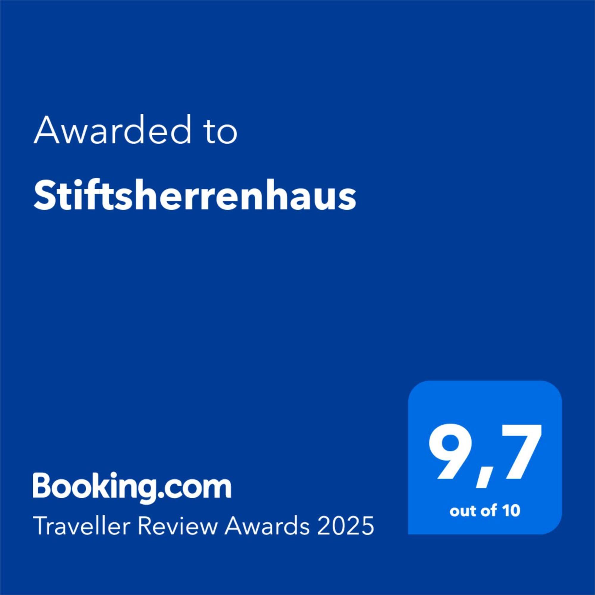 Stiftsherrenhaus Munstermaifeld Luaran gambar