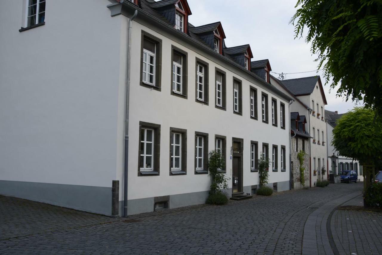 Stiftsherrenhaus Munstermaifeld Luaran gambar